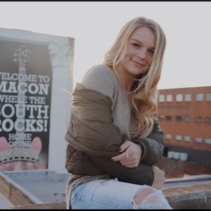 Meet your Posher, Kenlie